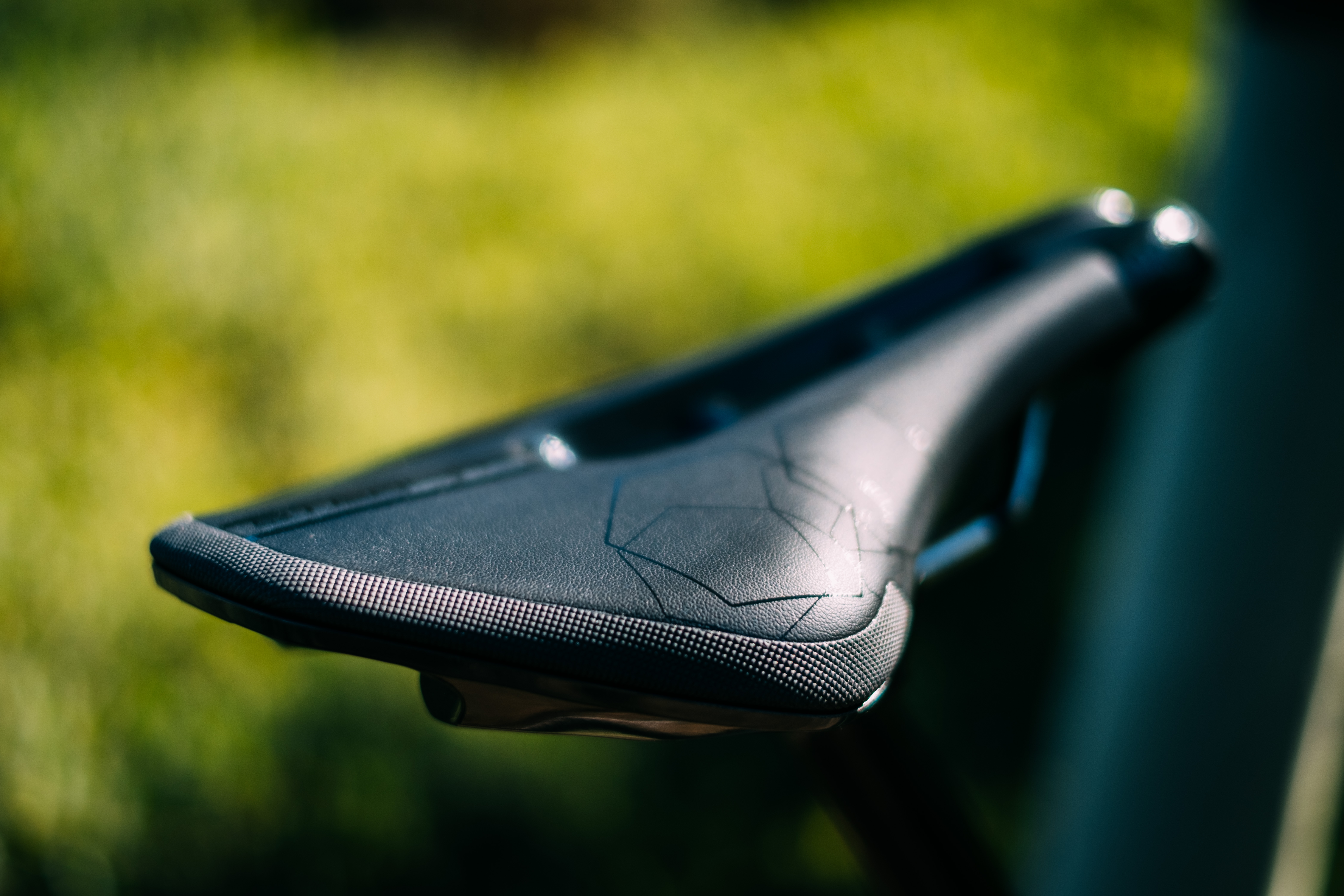 Stealth off road saddle